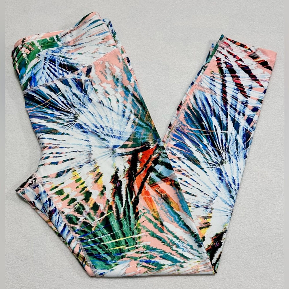 Fabletics Define PowerHold High-Waisted 7/8 Leggings 
Size: medium - Picture 2 of 5